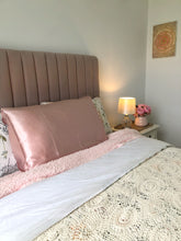 Load image into Gallery viewer, Silk Pillowcase - Pink