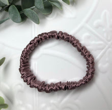 Load image into Gallery viewer, Luxury Mulberry Silk hair scrunchies - violet