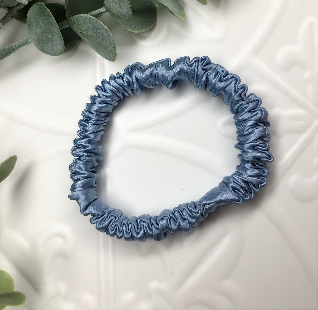 Luxury Mulberry Silk hair scrunchies - Light  Blue