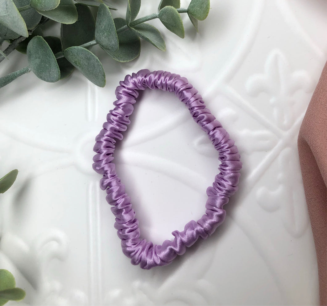 Luxury Mulberry Silk hair scrunchies - Pale Purple