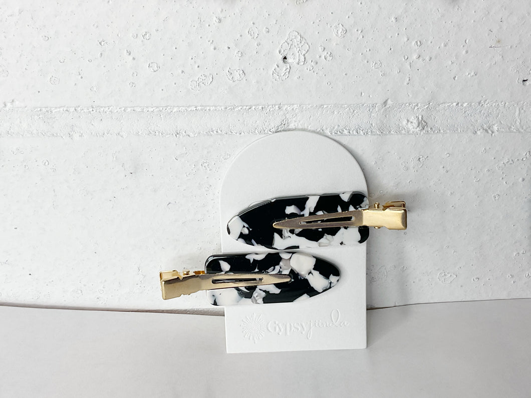 Creaseless Clip - Black and White